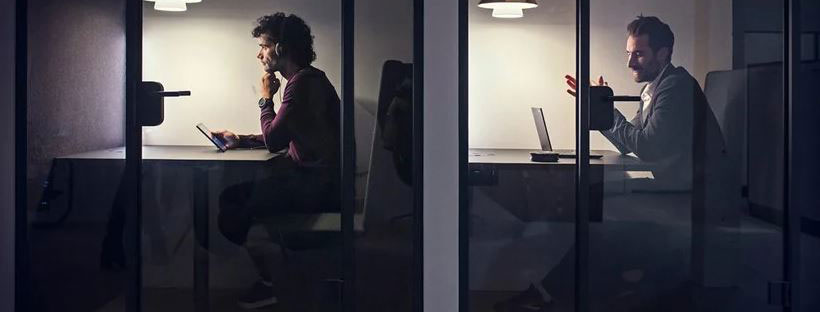 Loa tích hợp micro để làm việc online tại nhà